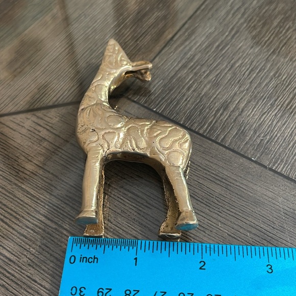 Vintage BRASS Baby Giraffe Sculpture Safari Decor Decorative Giraffe Figurine - Picture 8 of 16
